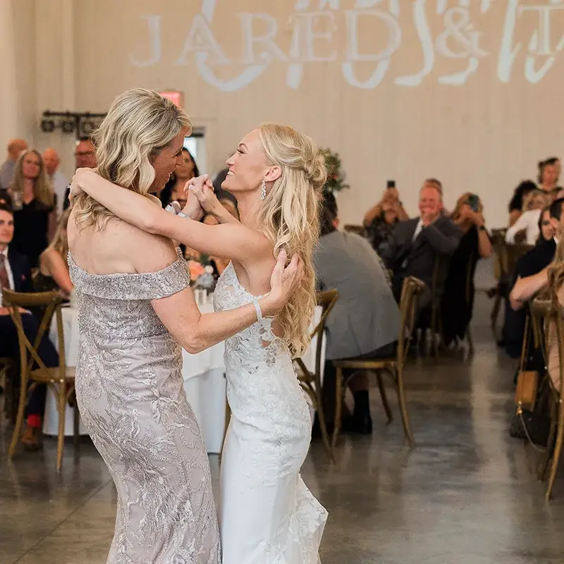Mother and daughter sharing a dance at a wedding reception at The Grayson House in Uniontown PA